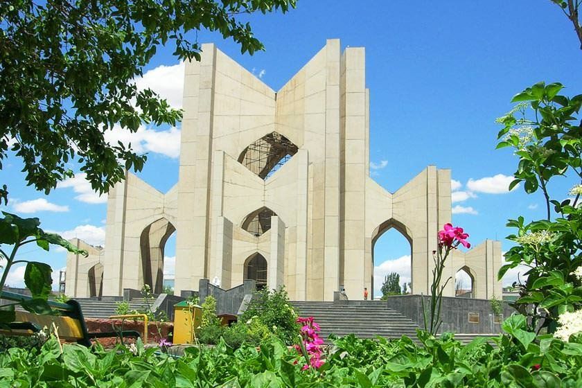 مقبره الشعرا نماد شعر و ادب فارسی و شهر تبریز 2 مقبره الشعرا تبریز1 - پایگاه اطلاع رسانی آژنگ