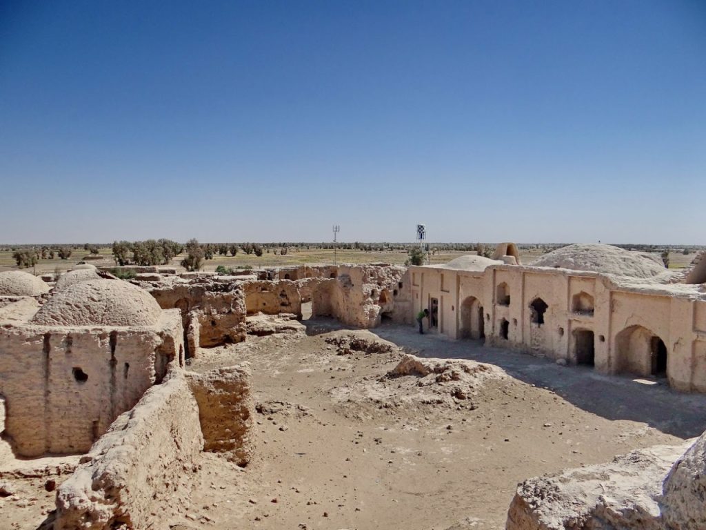 آتشکدۀ کَرکویه سیستان بازمانده ازدوران ساسانیان 1 آتشکده کرکویه - پایگاه اطلاع رسانی آژنگ
