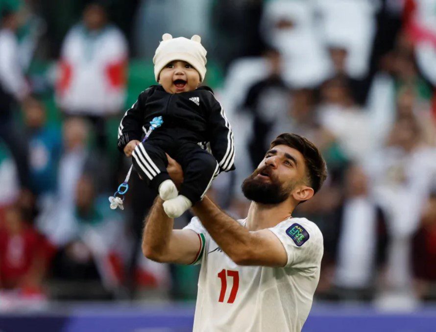 پیروزی تیم ملی فوتبال ایران بر ژاپن 2 فوتبال - پایگاه اطلاع رسانی آژنگ