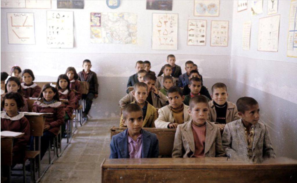سرگذشت نظام آموزشی ایران به روایت بهمن بیگی 1 مدرسه مختلط روستا 1354 - پایگاه اطلاع رسانی آژنگ