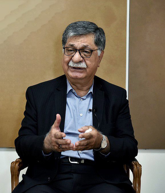 گفتگو با دکتر محمد مهدی فرقانی مطبوعات و جلب اعتماد عمومی مردم در سال ۱۳۵۷ 1 فرقانی۱ - پایگاه اطلاع رسانی آژنگ