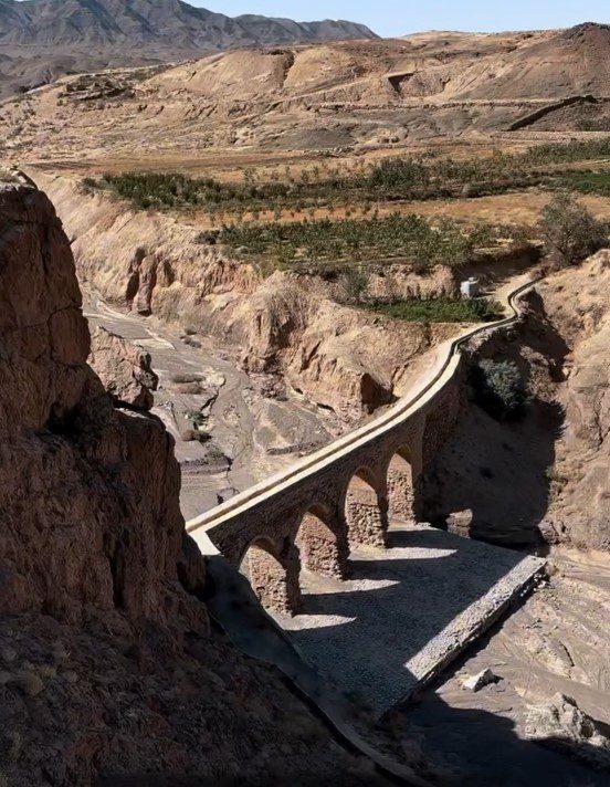 قدیمی ترین پل آبروی ایران در استان یزد 1 پل آب - پایگاه اطلاع رسانی آژنگ