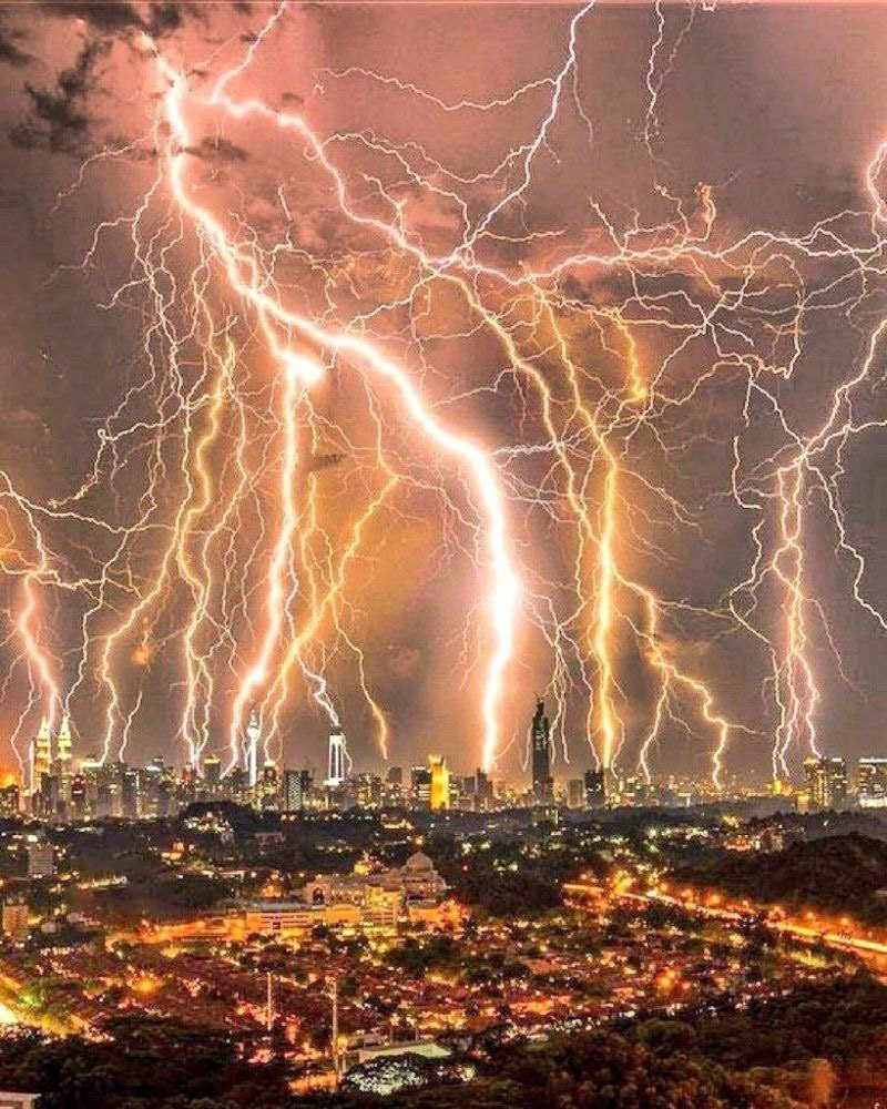 شگفتی طبیعت در مالزی 1 گوالالامپور 1 - پایگاه اطلاع رسانی آژنگ