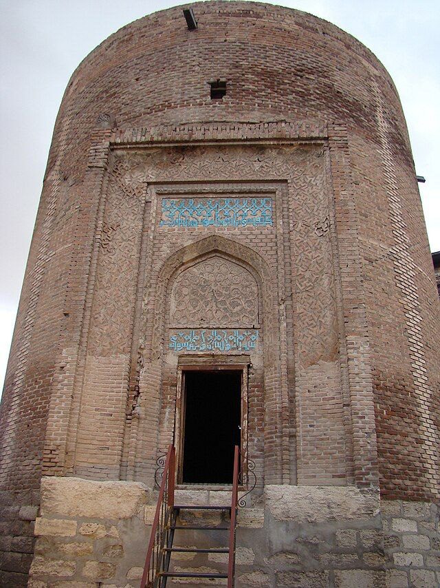 برج مدور مراغه یادگاری از دوره سلجوقی 1 برج مدور مراغه - پایگاه اطلاع رسانی آژنگ
