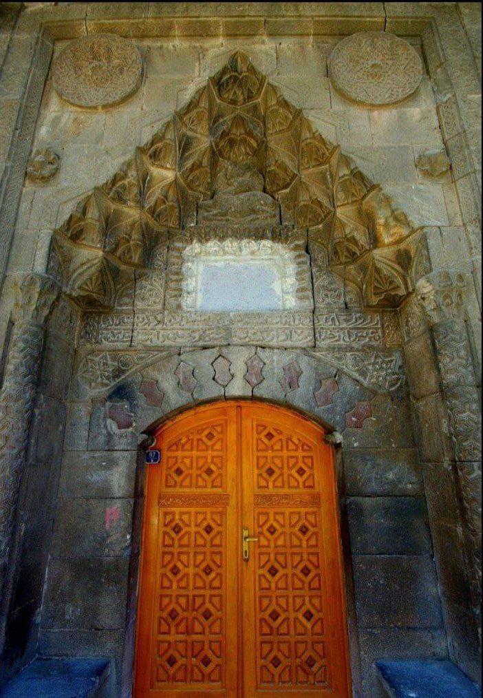 کتیبه ۷۰۰ ساله مزین به شعر فردوسی در ترکیه 1 کتیبه۲ - پایگاه اطلاع رسانی آژنگ