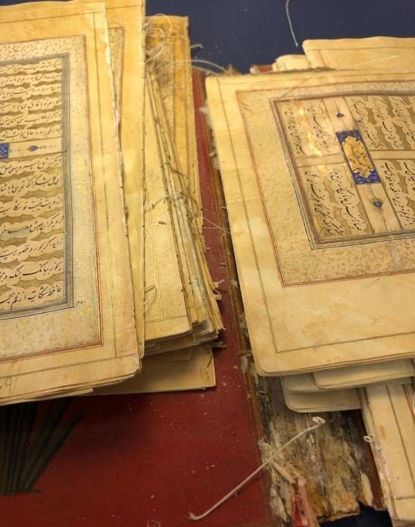 مرمّت نسخه خطی دیوان نفیس حافظ سال۹۰۵ هجری قمری 2 مرمت۲ - پایگاه اطلاع رسانی آژنگ