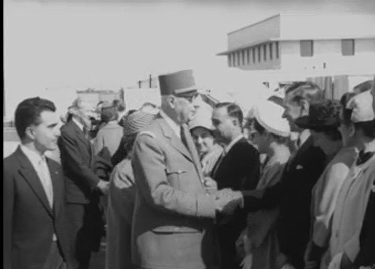 رقابت بر سر پذیرایی ازژنرال دوگل در ایران 1 دوگل - پایگاه اطلاع رسانی آژنگ