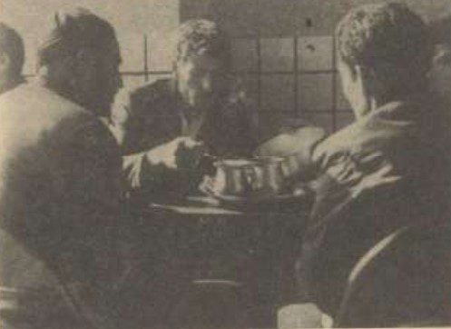 قهوه خانه يك پناهگاه اجتماعی دردهه ۴۰ و۵۰خورشیدی 2 قهوه کارگر - پایگاه اطلاع رسانی آژنگ
