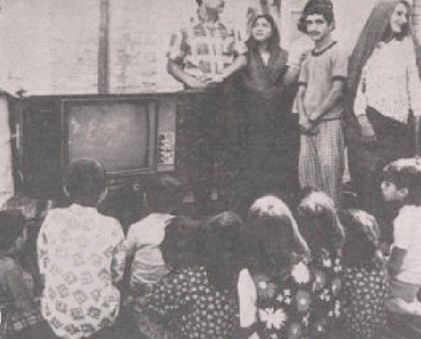 خرید تلویزیون تجارتی ایران هفتاد سال قبل 1 تلویزیون 2 - پایگاه اطلاع رسانی آژنگ