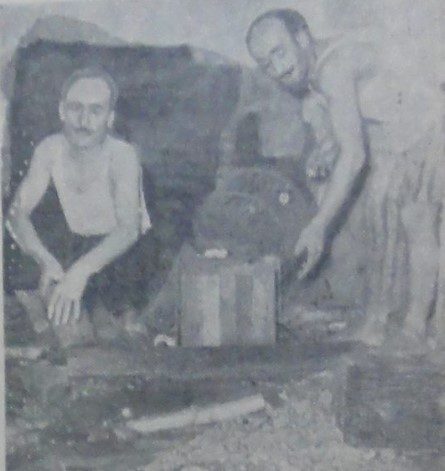 مشاغل عجیب وغریب ازسیاه کردن دیوارتا فروش زالو 1 شغل تصویر۱ - پایگاه اطلاع رسانی آژنگ