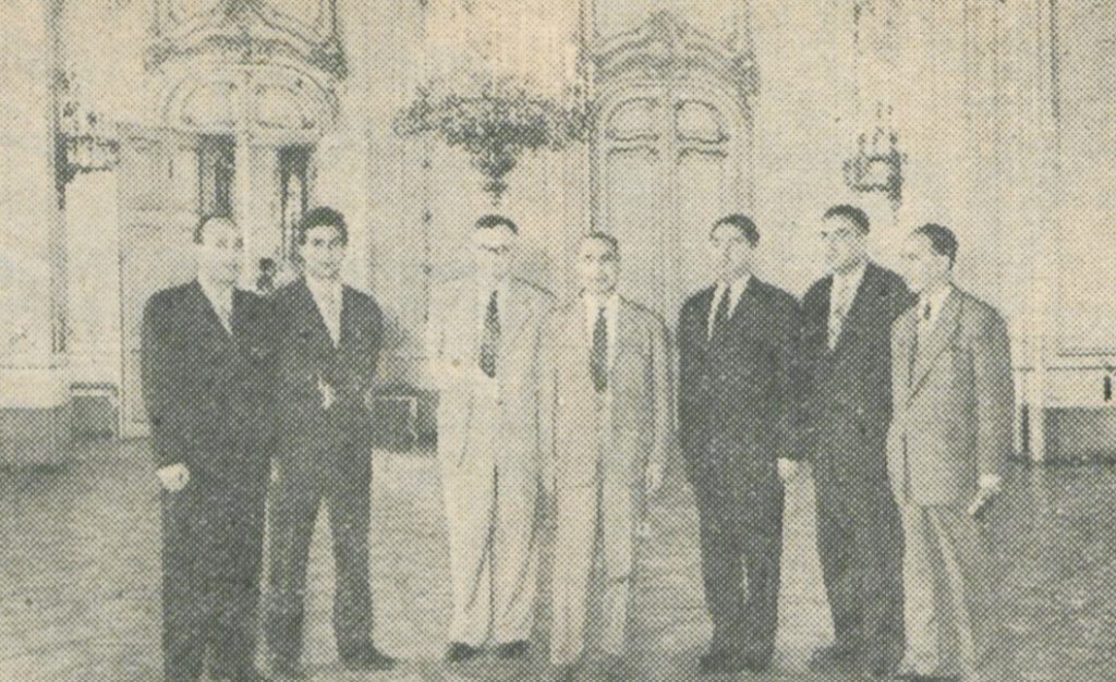 ناصر ملک مطیعی سفیر فرهنگی ایران دراروپا۶۰ سال پیش 1 ناصر و دیگر اعضا وین - پایگاه اطلاع رسانی آژنگ