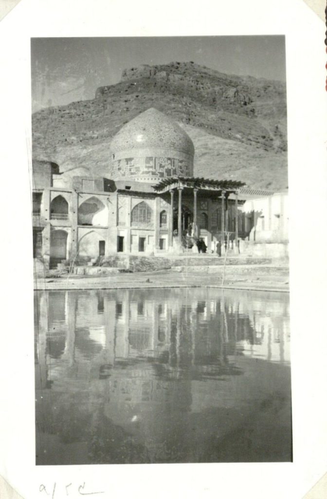 تصویری قدیمی از مقبرۀ امامزاده شاه رضا(ع) در شهرستان شهرضا 1 امامزاده شاهرضا - پایگاه اطلاع رسانی آژنگ