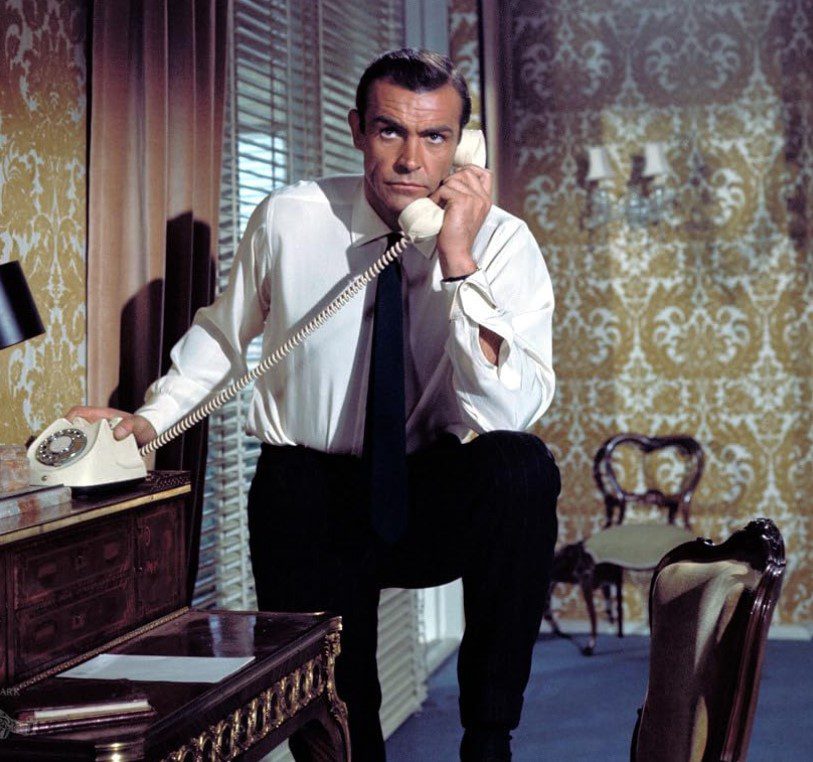 اکران فیلم جاسوسی بریتانیایی «از روسیه با عشق»برای اولین بار 2 باند۲ - پایگاه اطلاع رسانی آژنگ