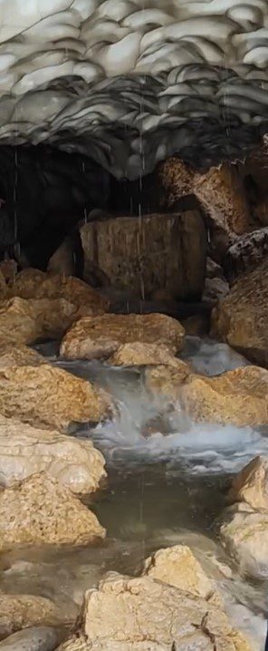 غار یخی چما،تماشای برف در تابستان 1 غار یخی صفر - پایگاه اطلاع رسانی آژنگ