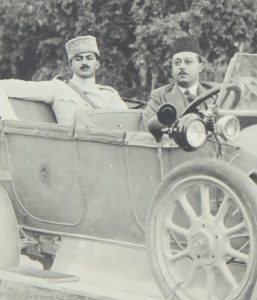 حراج عکس‌های دیده‌نشده انقلاب مشروطه ایران؛در لندن!