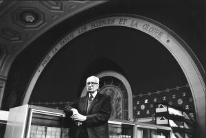 تولد کلود لوی-اشتراوس، انسان‌شناس اجتماعی فرانسوی