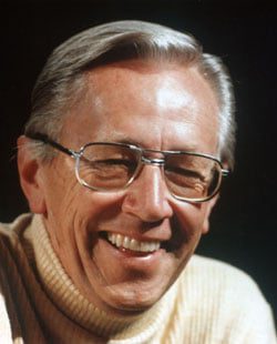 بادام - پایگاه اطلاع رسانی آژنگ