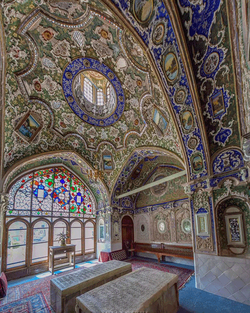 مقبره خانواده همدم السلطنهاصفهانریر ساز - پایگاه اطلاع رسانی آژنگ