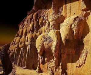 نقش رجب تصویرگر مراسم تاجگذاری شاهان ساسانی