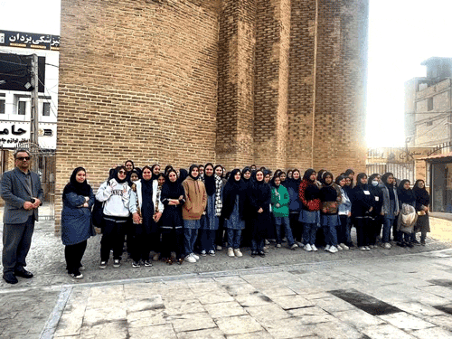 تور گردشگری بازدید دانش آموزان دبیرستانی از آثار تاریخی 2 ورvvvvvvvvvvvامین۲ - پایگاه اطلاع رسانی آژنگ