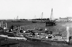 ورود نخستین لکوموتیو راه آهن به بندر خرمشهر