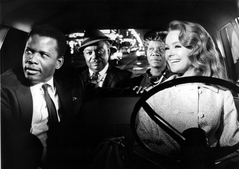 اکران فیلم برنده اسکار «حدس بزن چه کسی برای شام میآید» 1 شام - پایگاه اطلاع رسانی آژنگ