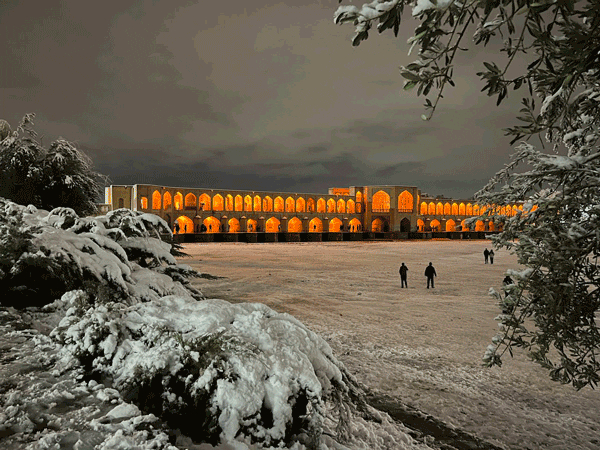 بارش برف برآثار تاریخی اصفهان 1 اصف77777777777777هان - پایگاه اطلاع رسانی آژنگ