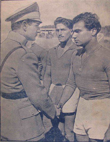 فوتبالشاه - پایگاه اطلاع رسانی آژنگ