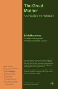 کتاب مادر بزرگ: تحلیلی از کهن الگو