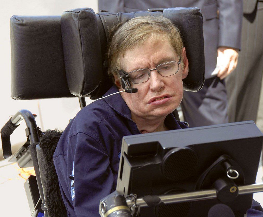 تولد استیون هاوکینگ، فیزیکدان نظری انگلیسی 1 هاو کینگ - پایگاه اطلاع رسانی آژنگ