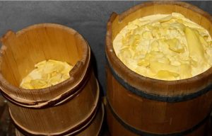 تولید پنیر سنتی برای تداوم روند تاریخی و بهبود اقتصاد