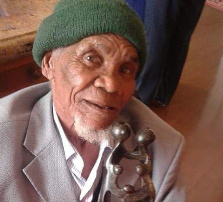 پیر - پایگاه اطلاع رسانی آژنگ