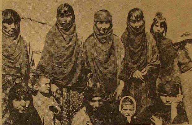 موزه مردم شناسی؛گنجینه لباسهای قدیمی مردم ایران 3 لباس مردم ۳ - پایگاه اطلاع رسانی آژنگ