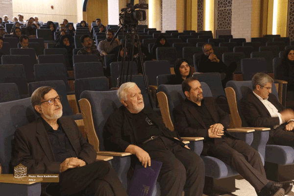 گزارش تصویری اولین جلسه نشست چراغی دیگر 1 1 - پایگاه اطلاع رسانی آژنگ