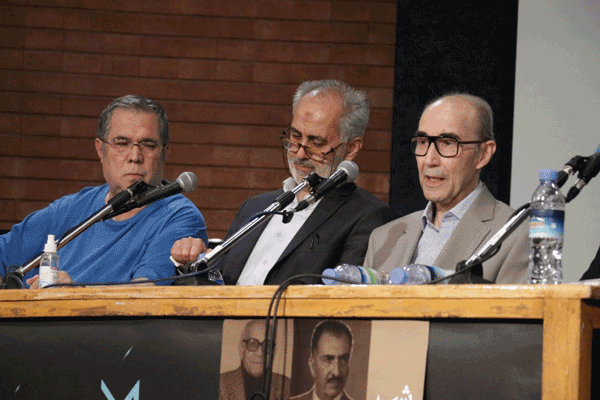 گزارش تصویری معرفی مجلهٔ «آواشناسی و واجشناسی زبانهای ایرانی» 2 آوvvvvvvvvvvا۲ - پایگاه اطلاع رسانی آژنگ