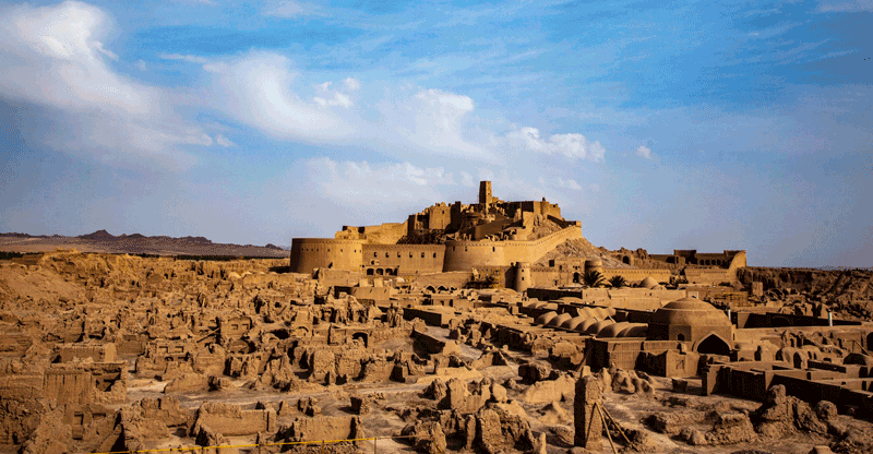 ارگ بم در دو نما ؛زمان تخریب و پس از بازسازی 2 ب22222222222م۲ - پایگاه اطلاع رسانی آژنگ